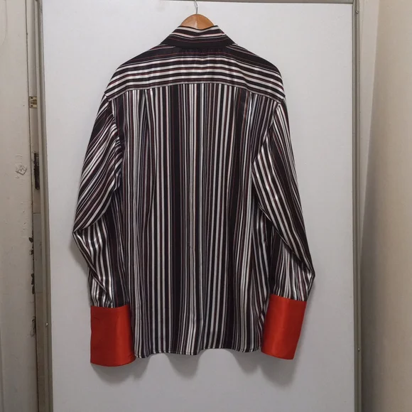 Studio London Short - Picture 5 of 5